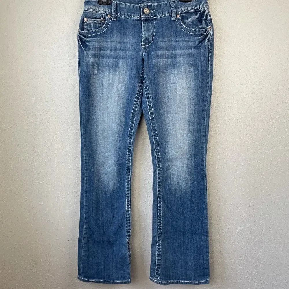 Maurices Women's Jeans Mid Rise Bootcut Jeans EUC